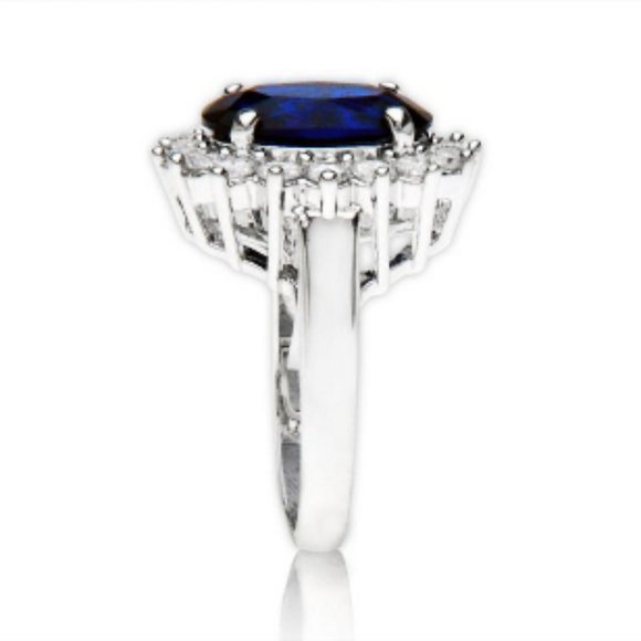 "The Princess" Blue Sapphire Inspired Ring - Picture 5 of 8